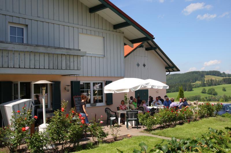Апартаменты Gut Buchenhof Buchenberg  Экстерьер фото